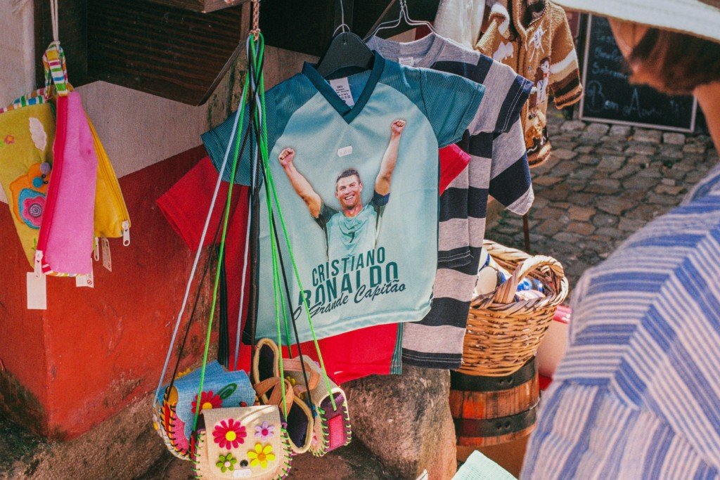 hanging football shirt of Ronaldo (Photo by Portuguese Gravity on Unsplash) 